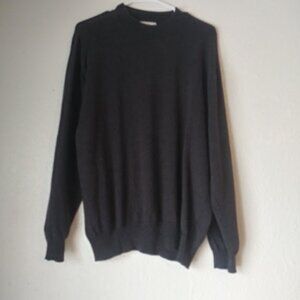 Knightsbridge men's size L dark gray sweater